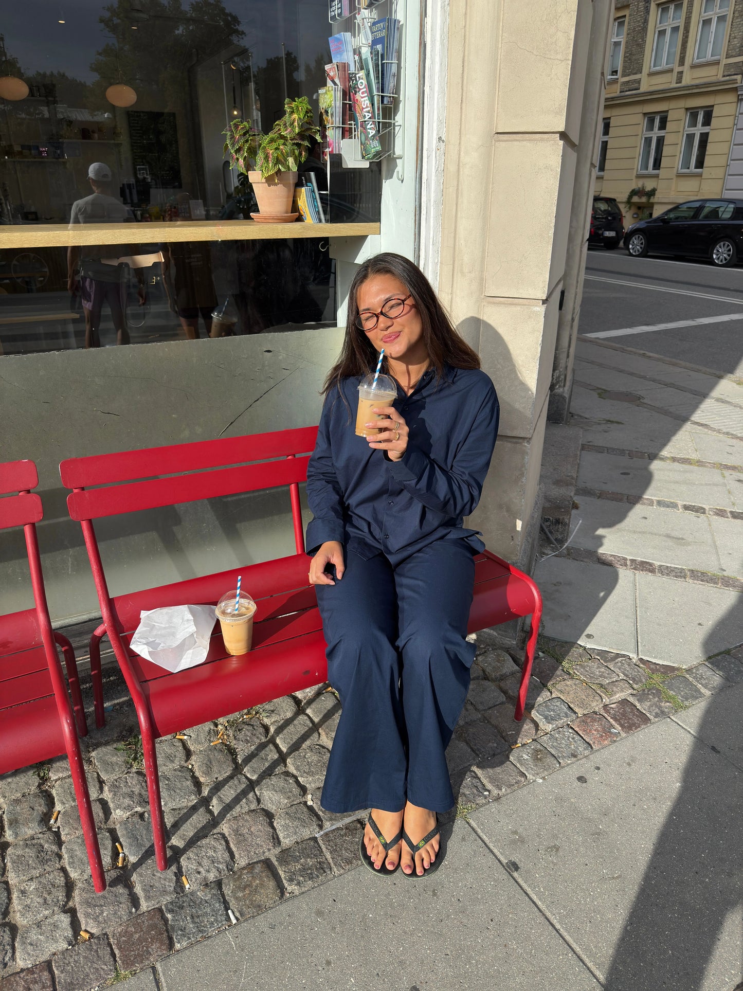 Katja is 170 cm tall and wears size M. 
