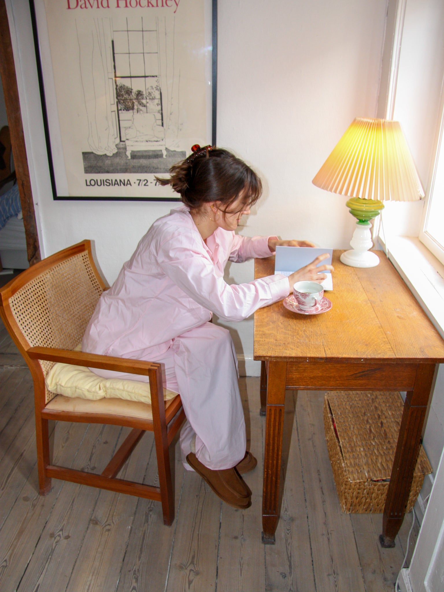 Carla is 168 cm tall and wears size M. | light pink