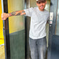 Sylvester is 183 cm tall and wears size L. | grey