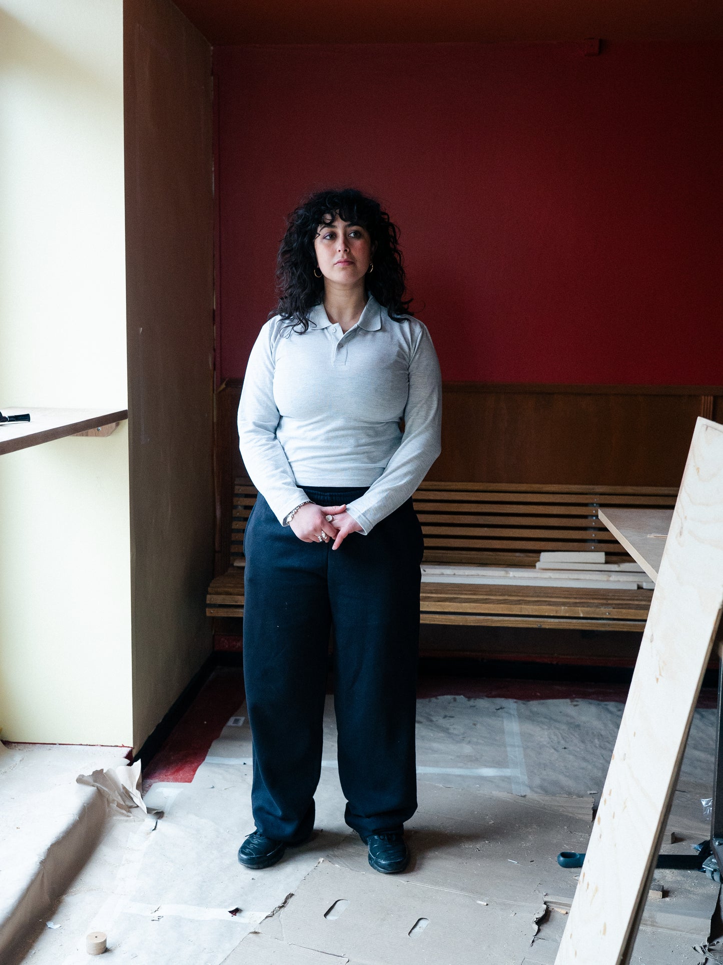 Mina is 165 cm tall and wears size M. | grey