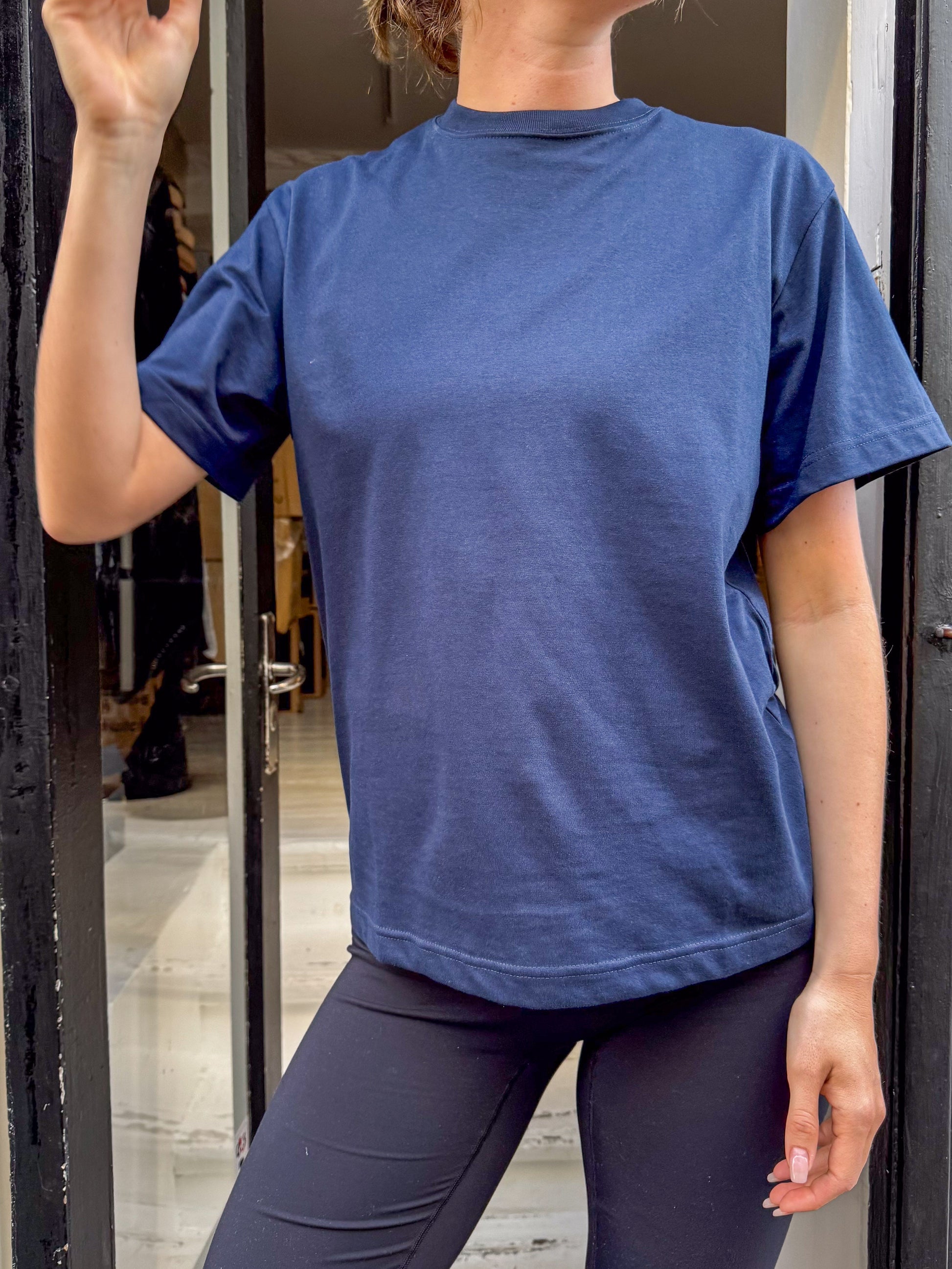 Rose is 175 cm tall and wears size M. | navy