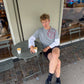 Peter is 188 cm tall and wears size L. | white